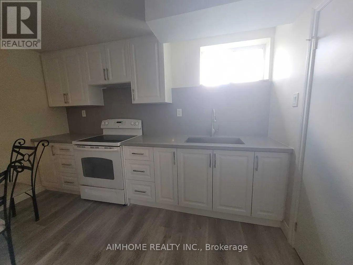 39 Candlebrook Crescent Property Photo 7