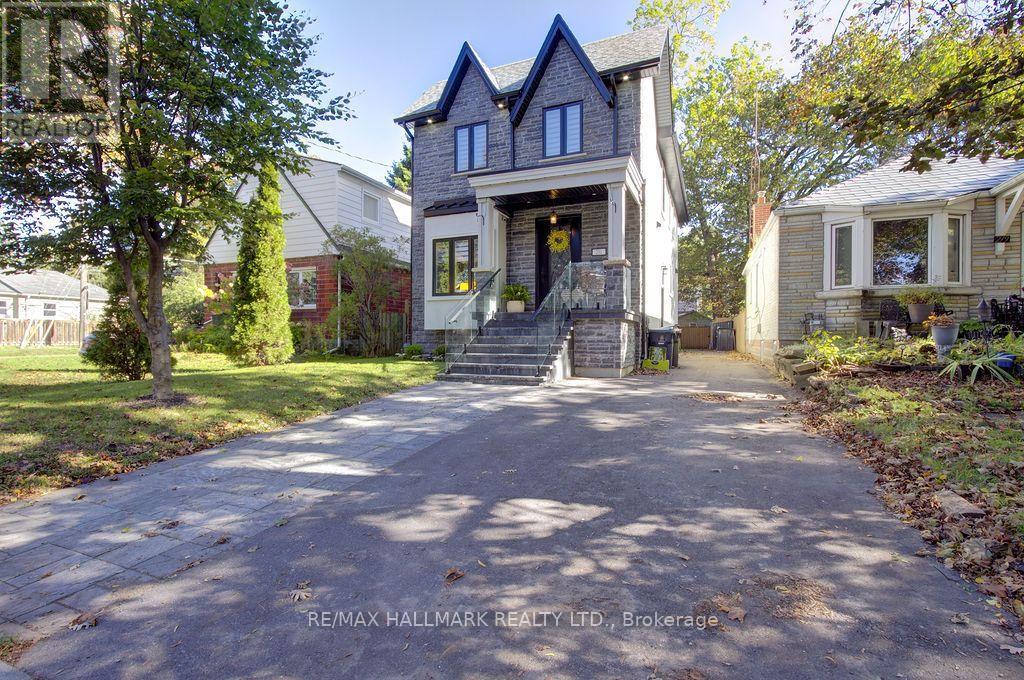 281 Warden Avenue Property Photo 2