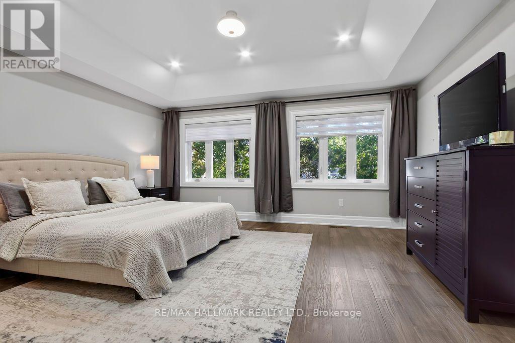 281 Warden Avenue Property Photo 27