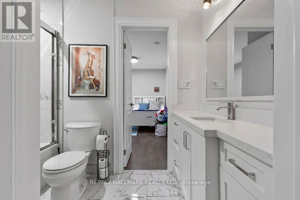 281 Warden Avenue Property Photo 35