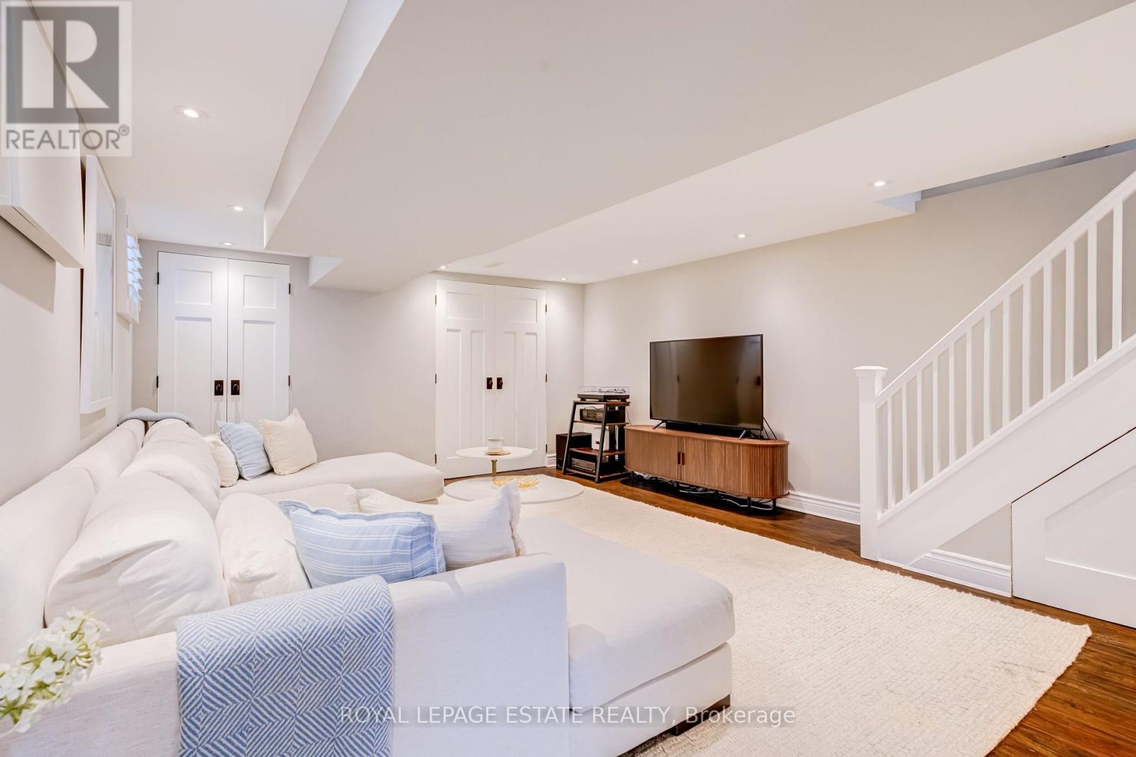 140 Bingham Avenue Property Photo 31
