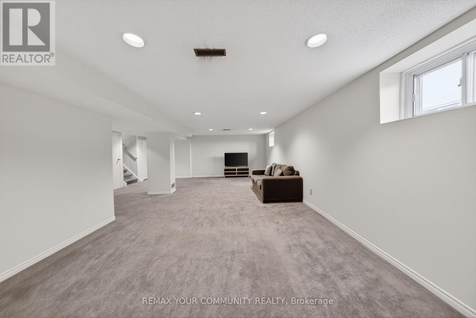42 Beacon Road Property Photo 32