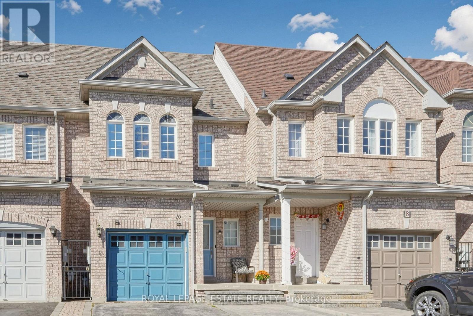 10 Dooley Crescent Property Photo 2