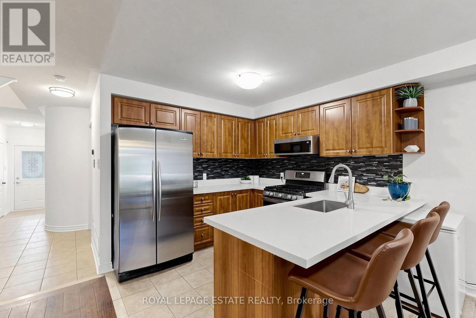 10 Dooley Crescent Property Photo 5