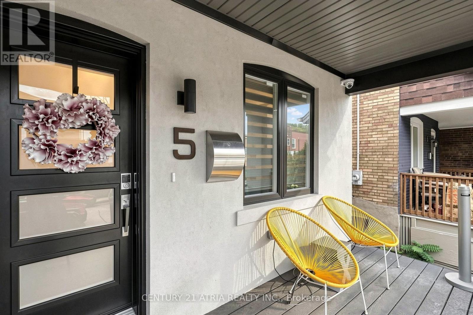 5 Bertmount Avenue Property Photo 3