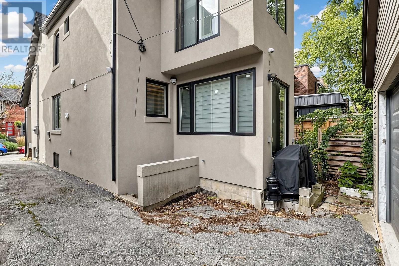 5 Bertmount Avenue Property Photo 41