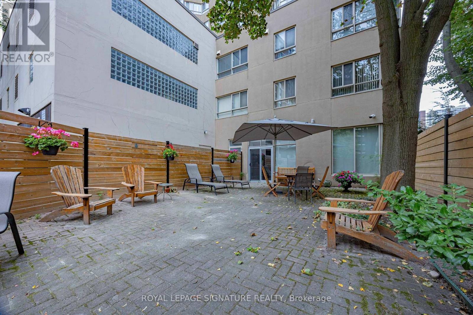 1006 - 4 Park Vista Property Photo 29