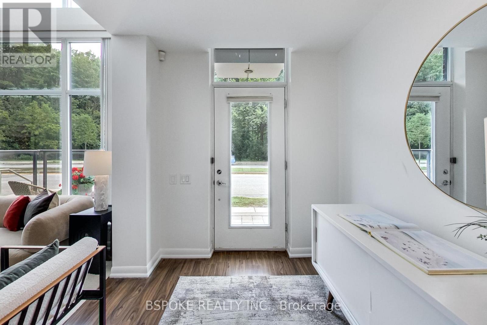 186 Borough Drive Property Photo 3
