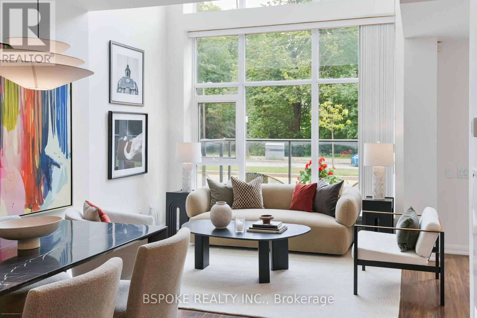 186 Borough Drive Property Photo 8