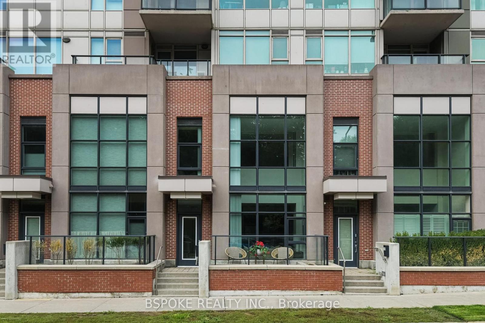 186 Borough Drive Property Photo 27