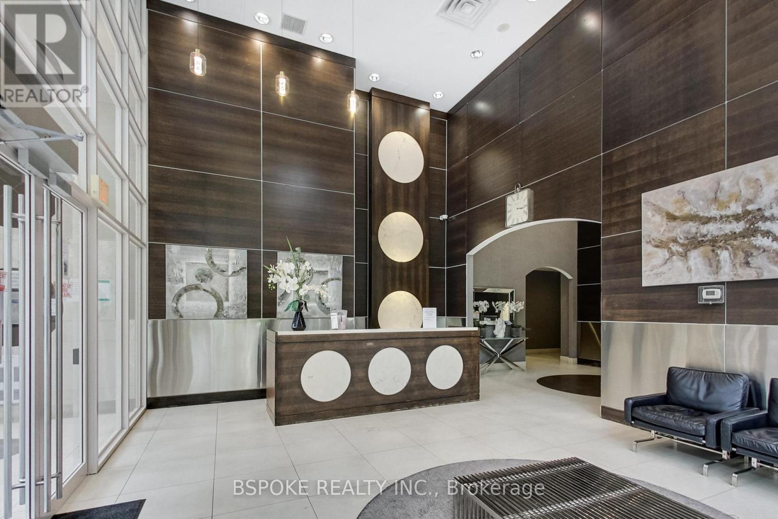 186 Borough Drive Property Photo 32