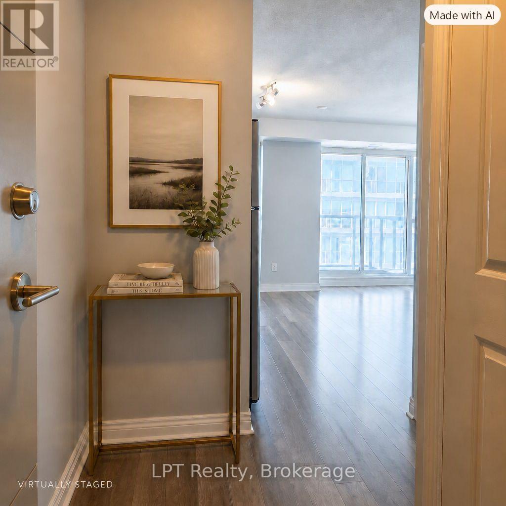 1504 - 50 Town Centre Court Property Photo 3