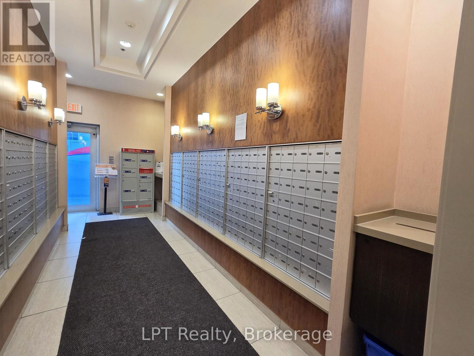 1504 - 50 Town Centre Court Property Photo 24