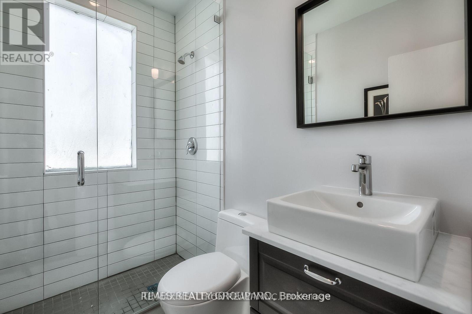 3 - 1492 Dundas Street E Property Photo 6