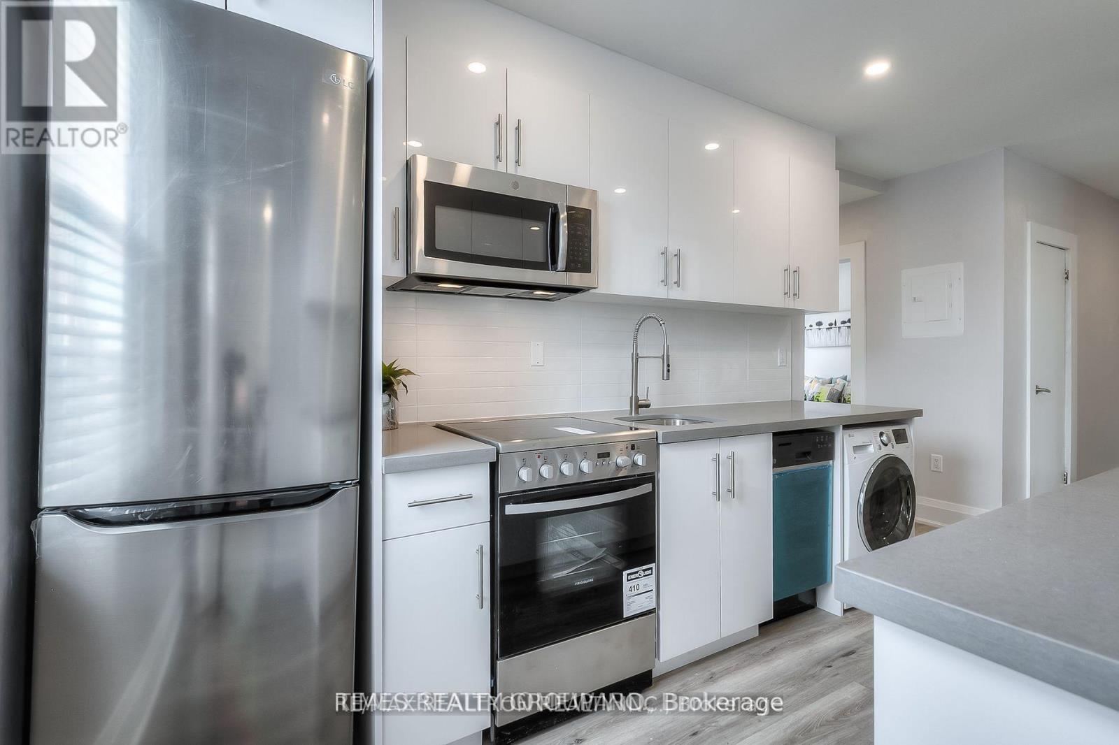 3 - 1492 Dundas Street E Property Photo 9