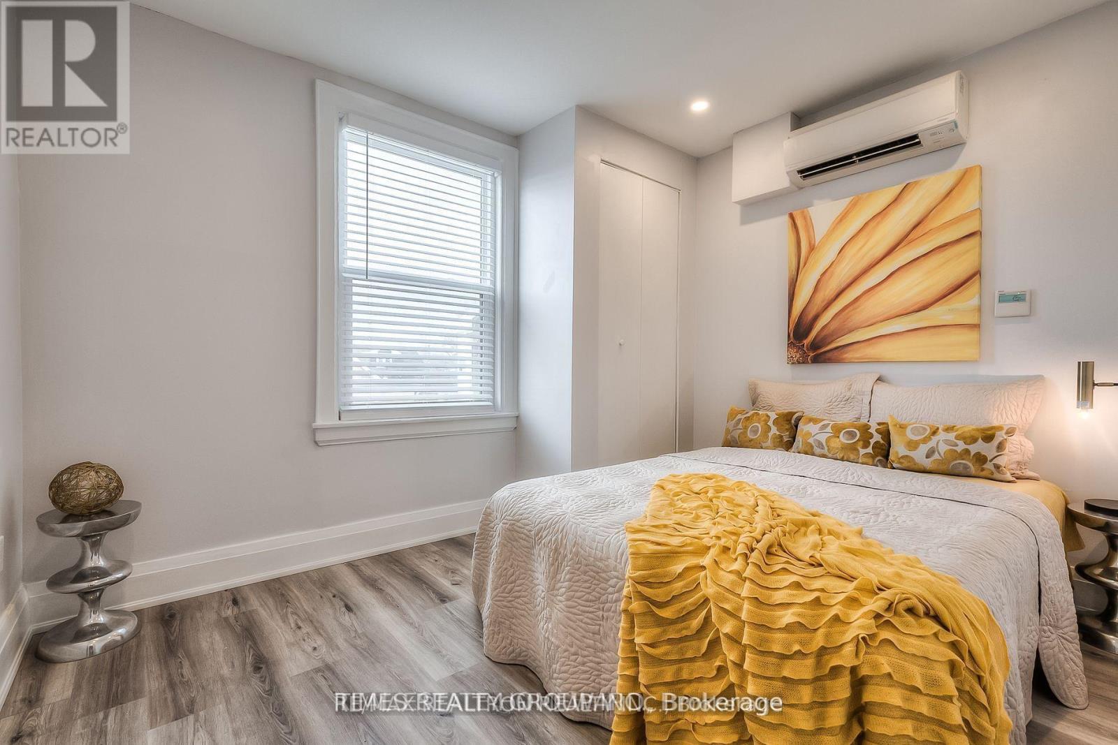 3 - 1492 Dundas Street E Property Photo 13