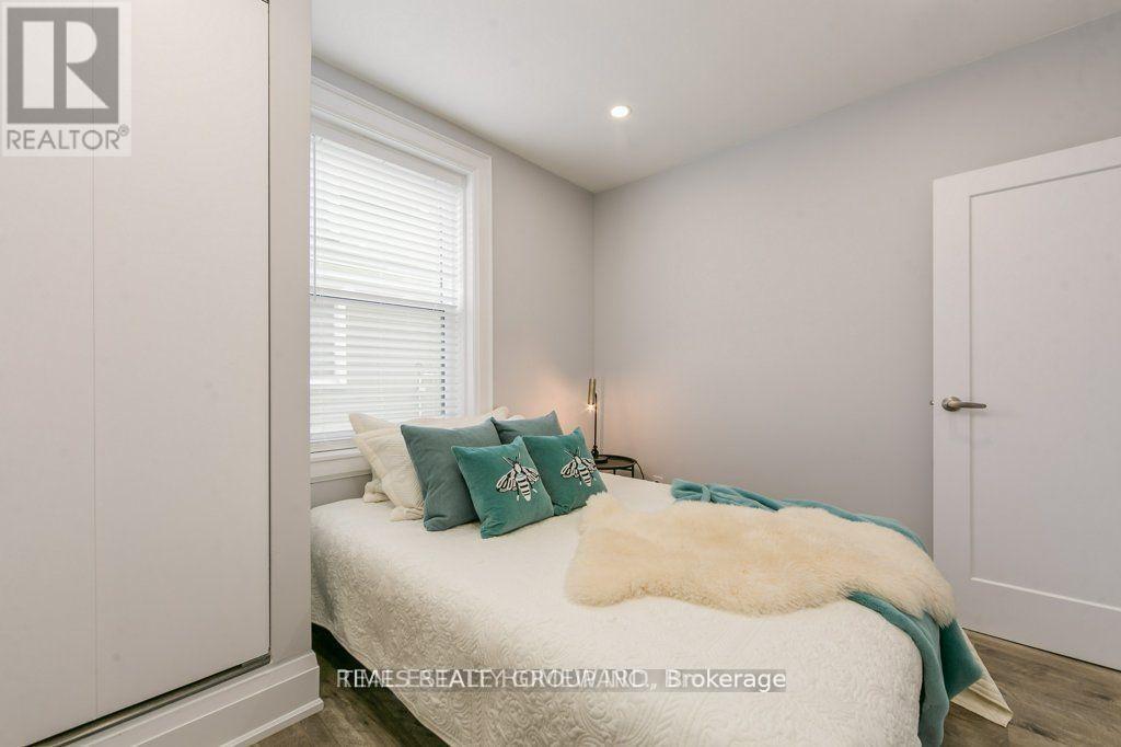 1 - 1492 Dundas Street E Property Photo 9