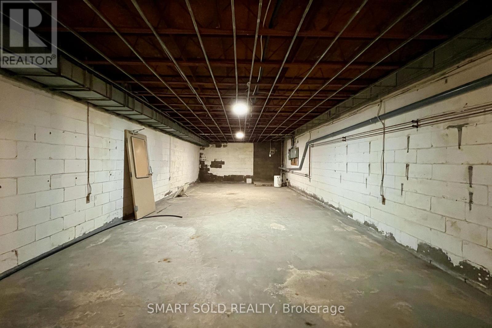 1194 Kennedy Road Property Photo 6