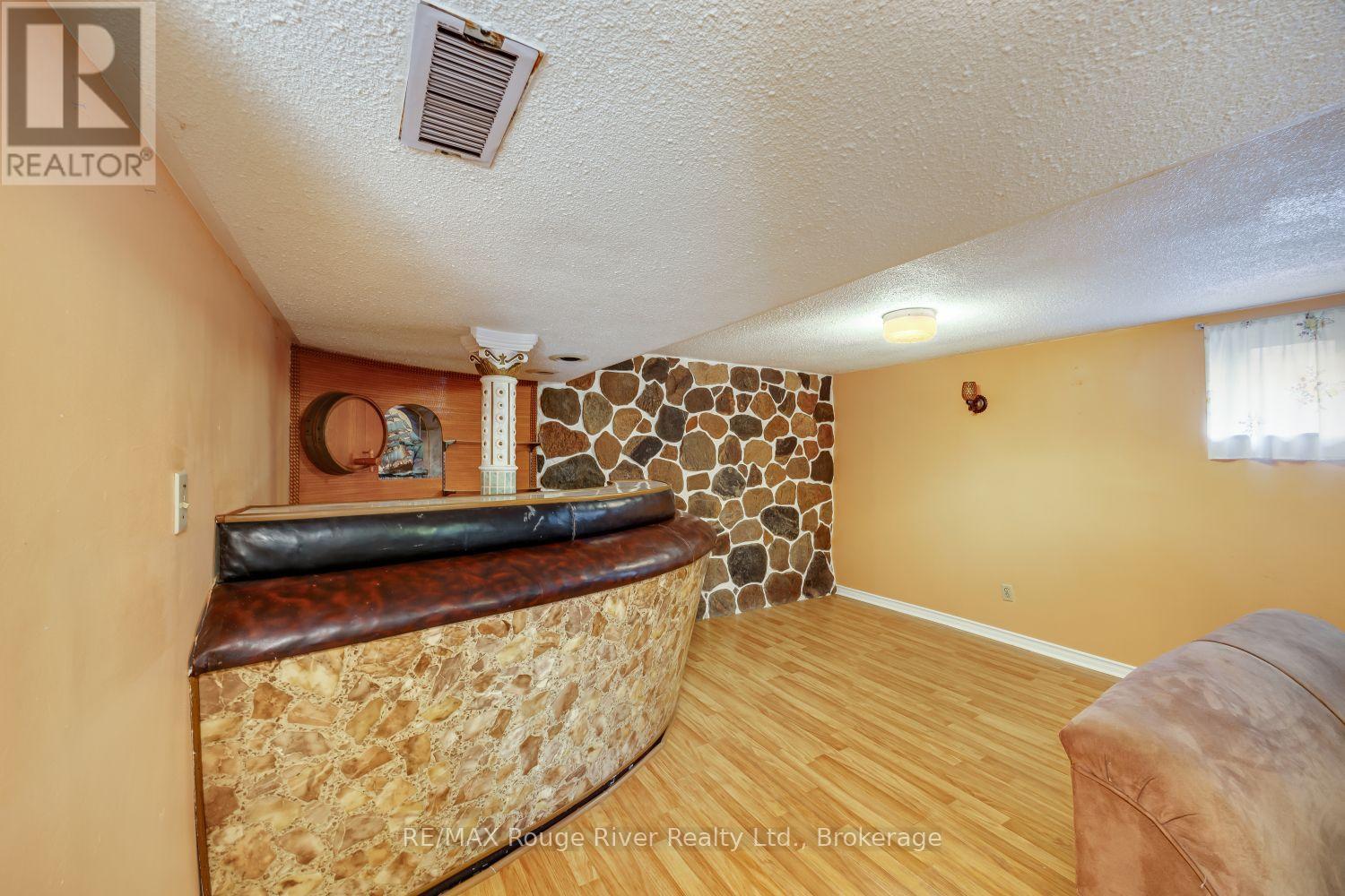 287 Guelph Street Property Photo 26