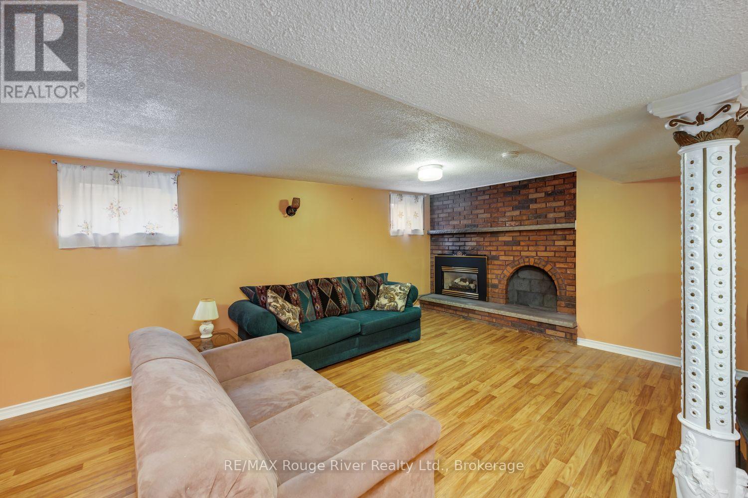 287 Guelph Street Property Photo 29