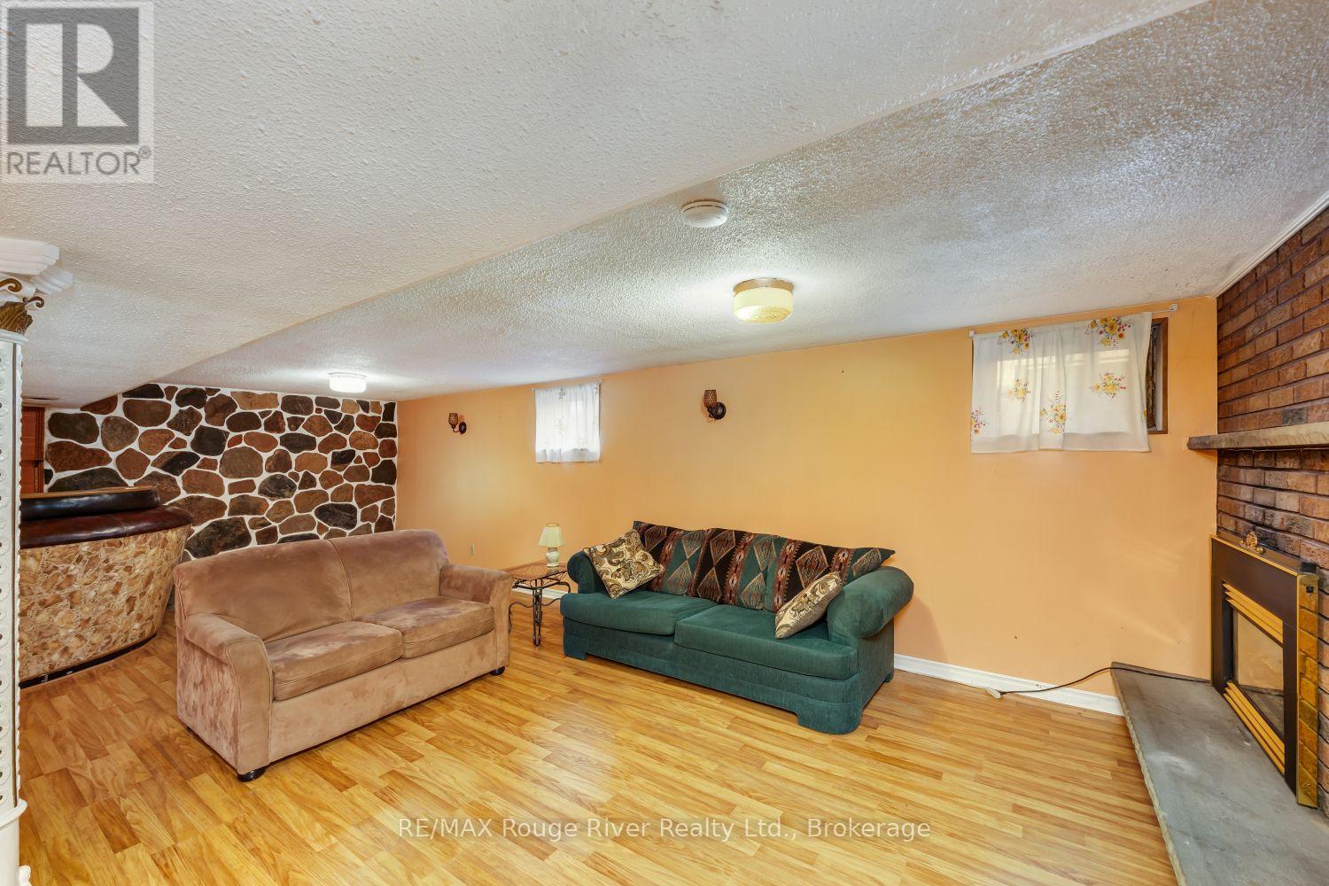 287 Guelph Street Property Photo 30