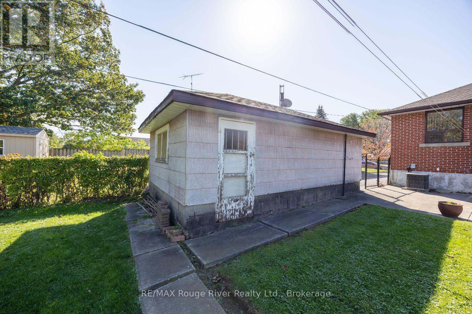 287 Guelph Street Property Photo 38