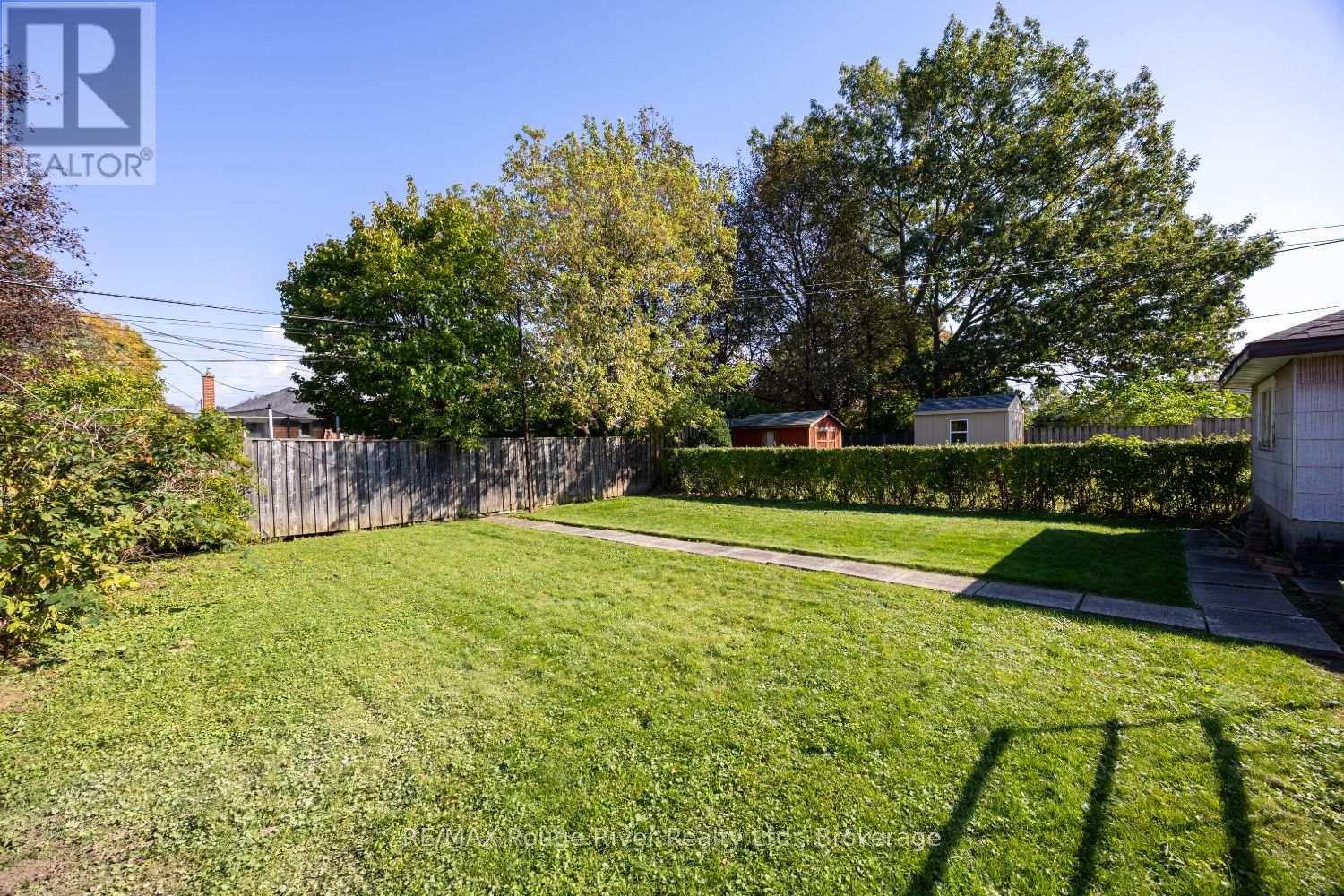 287 Guelph Street Property Photo 39