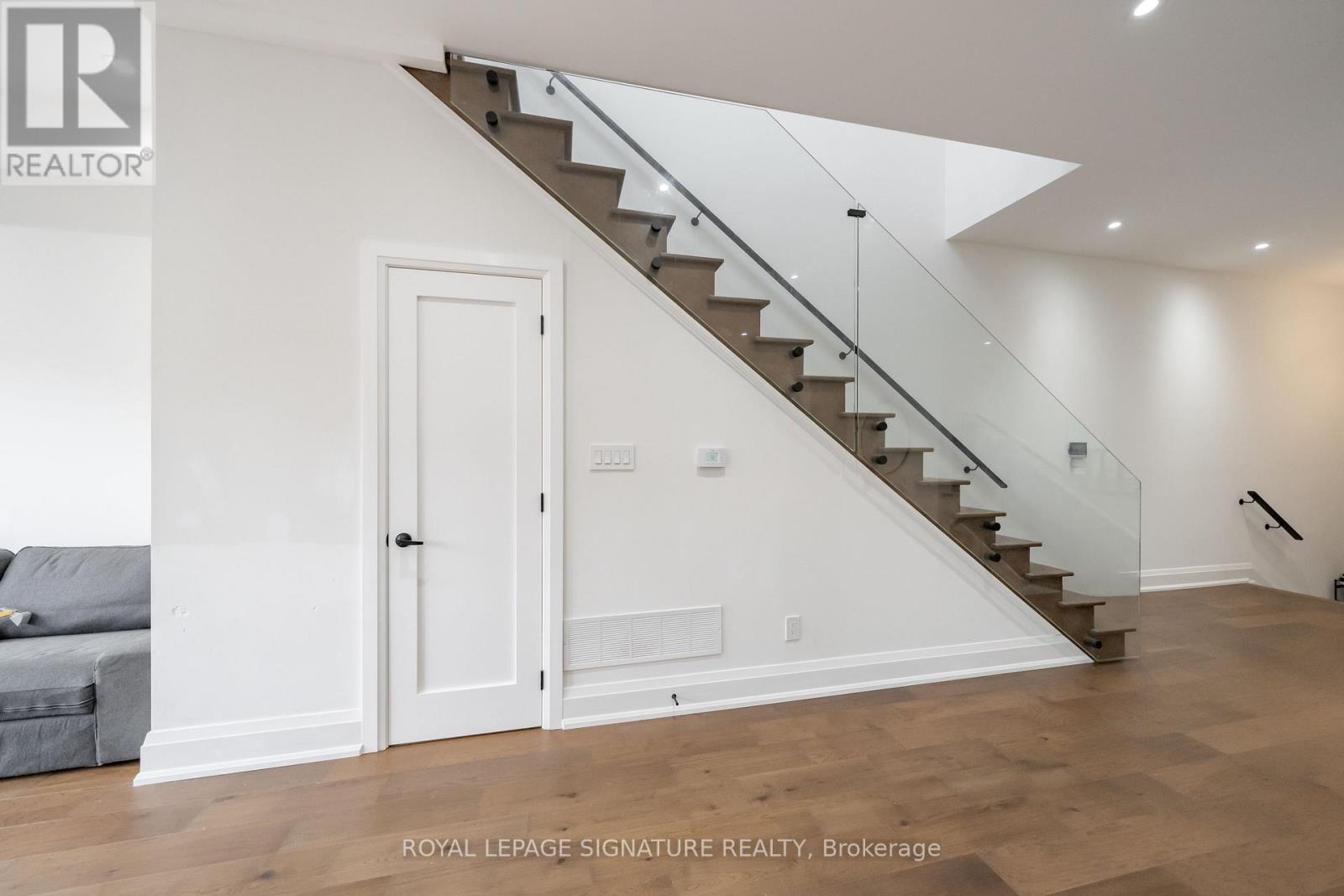540b Pharmacy Avenue Property Photo 19