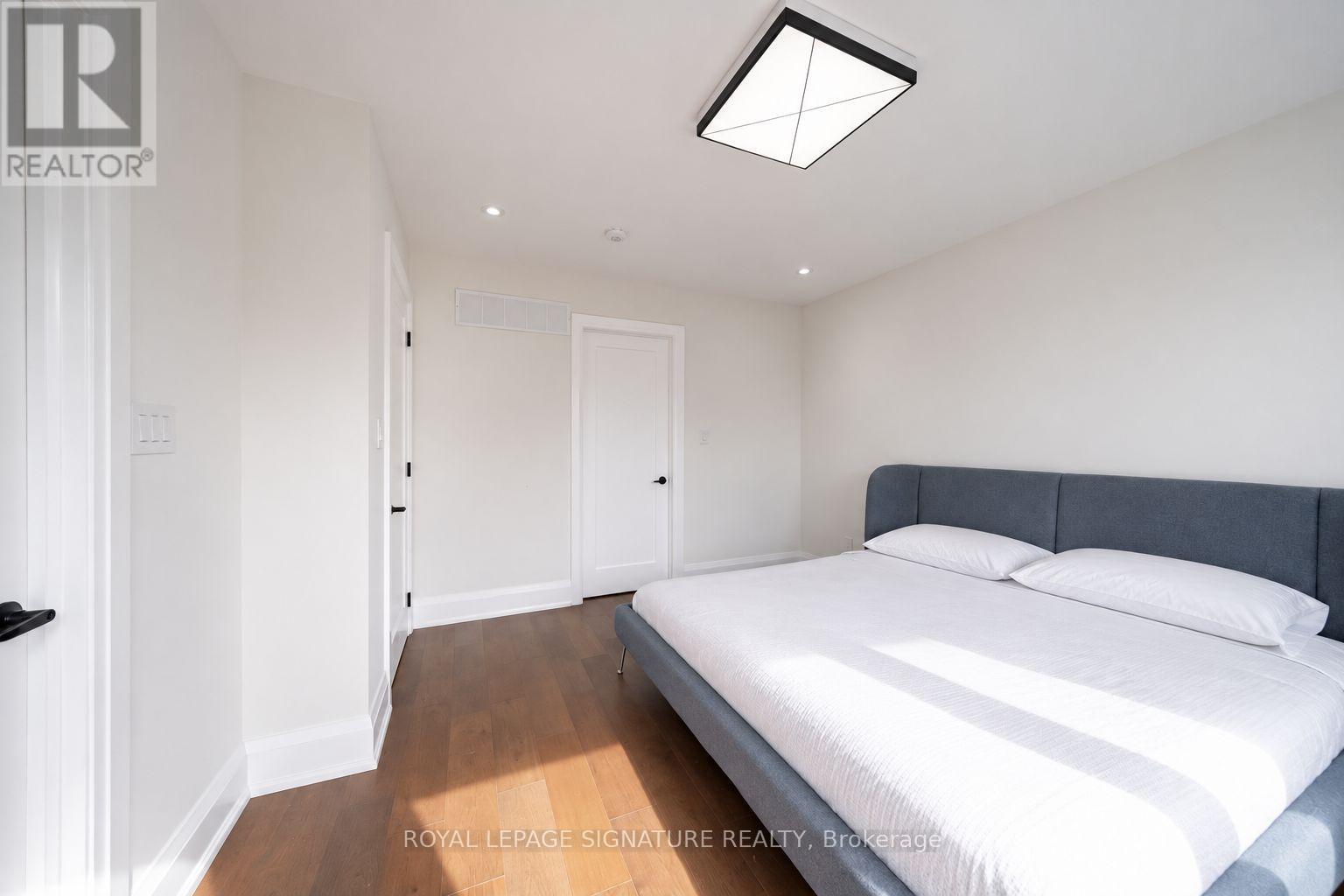540b Pharmacy Avenue Property Photo 22