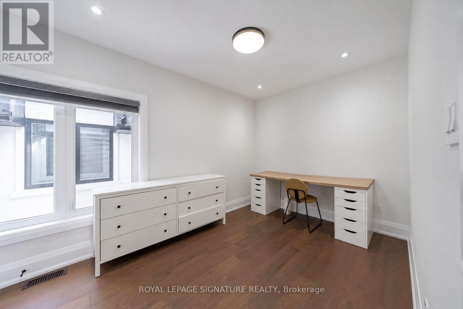 540b Pharmacy Avenue Property Photo 26