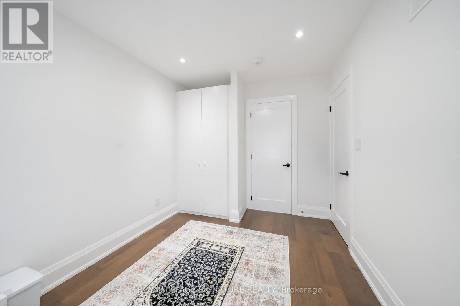 540b Pharmacy Avenue Property Photo 30