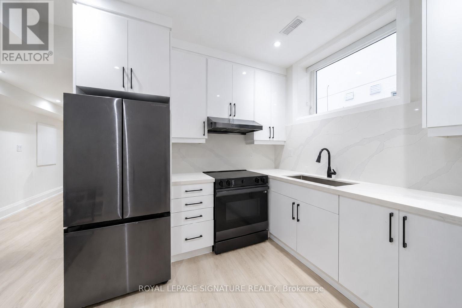 540b Pharmacy Avenue Property Photo 37