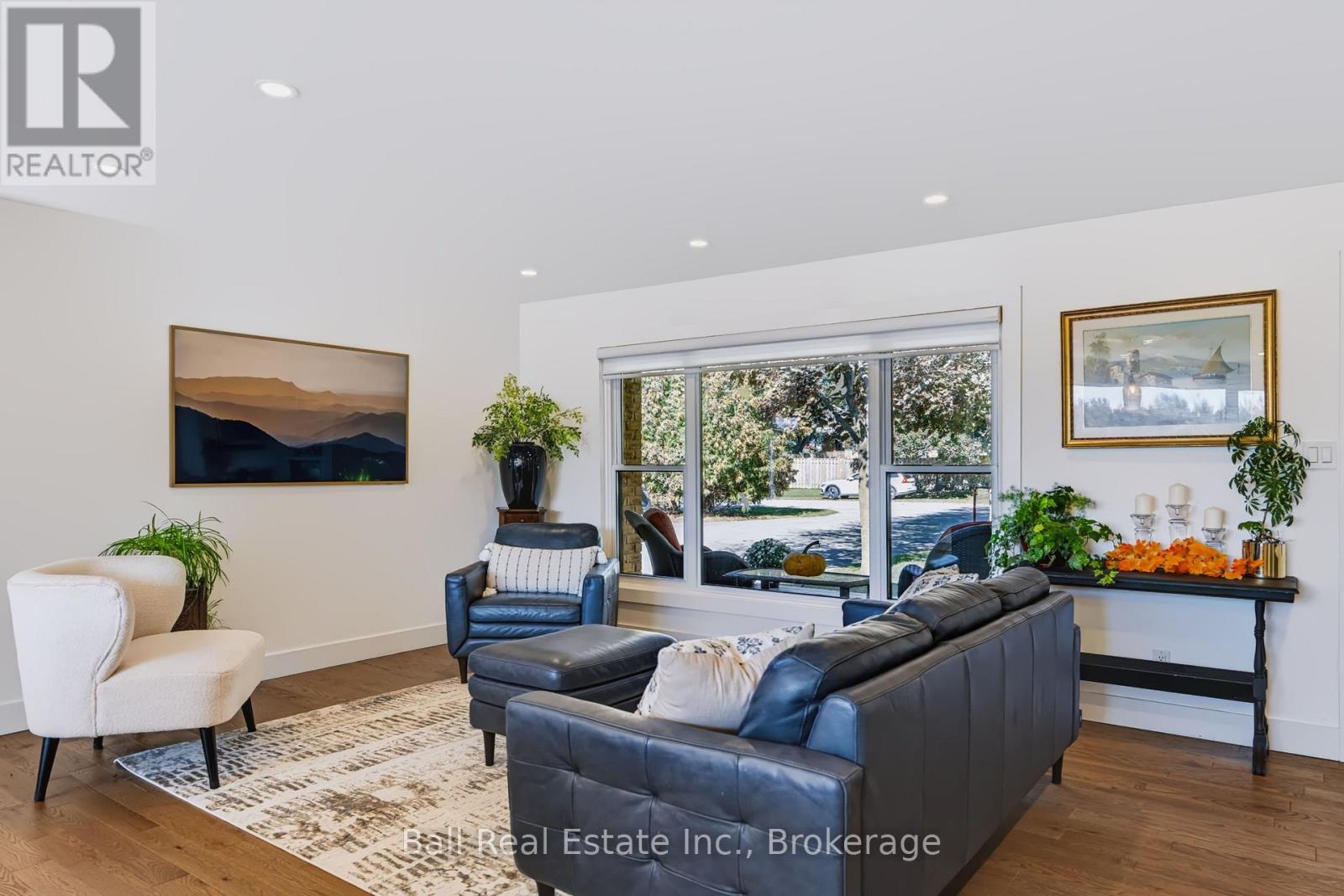 7 Murray Street Property Photo 9