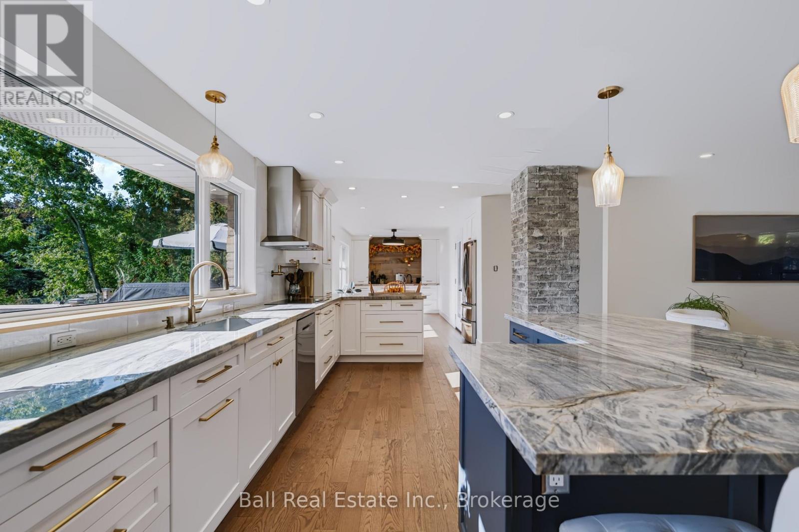 7 Murray Street Property Photo 12
