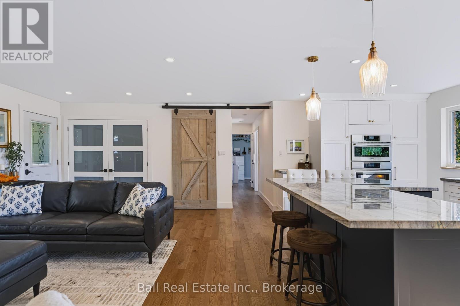 7 Murray Street Property Photo 14