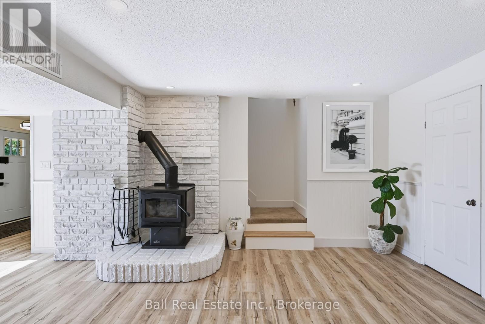 7 Murray Street Property Photo 30