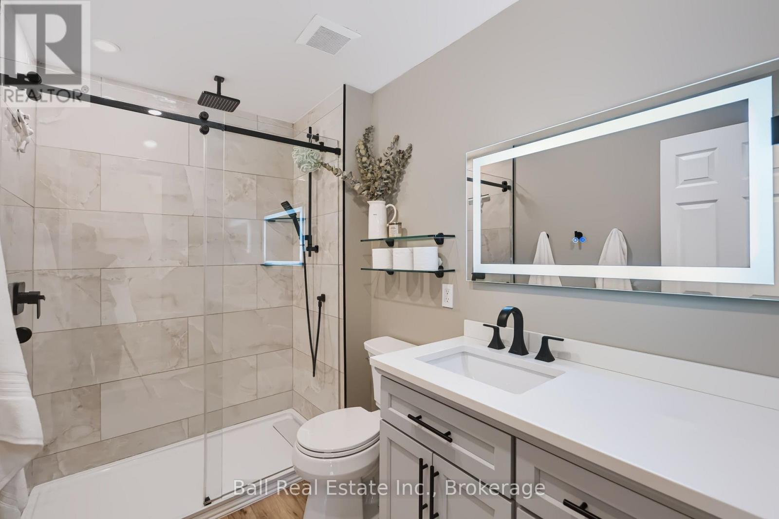 7 Murray Street Property Photo 37
