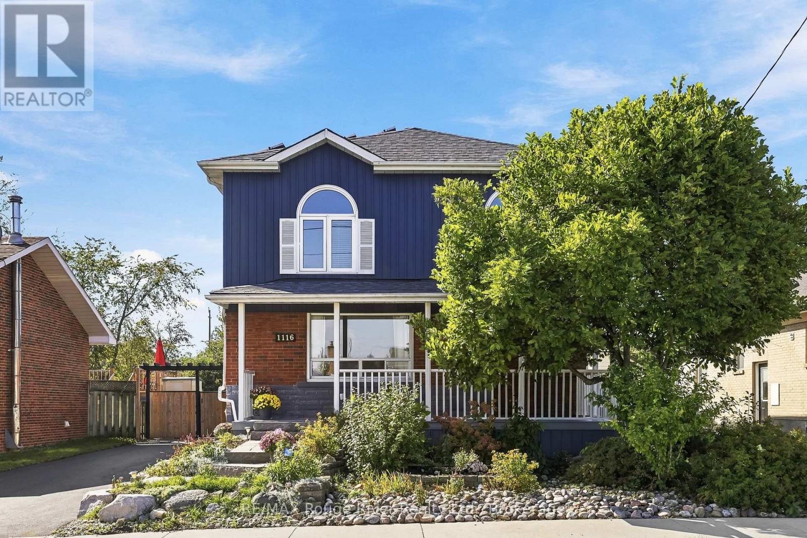 1116 Green Street Property Photo 1
