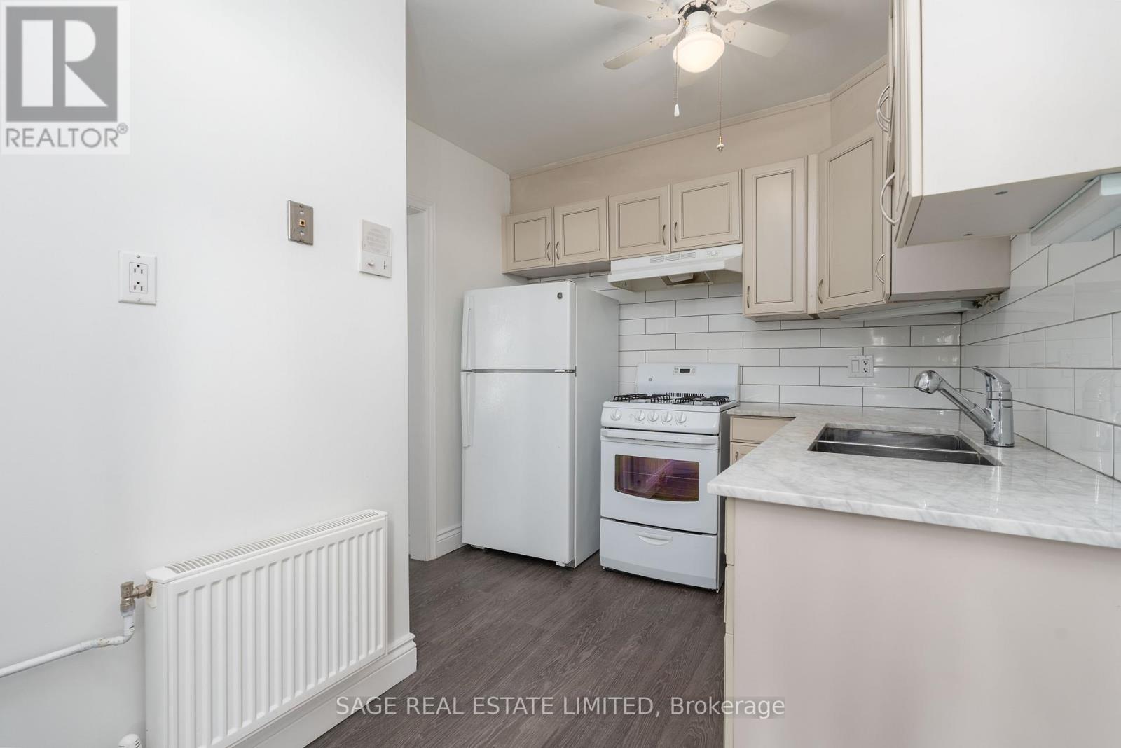 1b - 8 Brookmount Road Property Photo 3