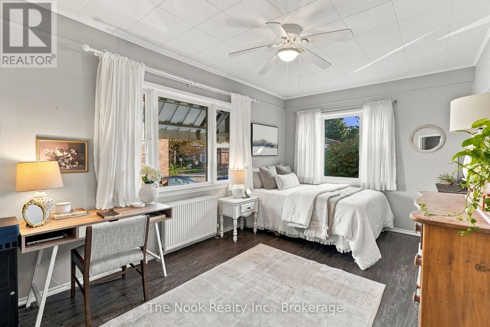 64 Wellington Street Property Photo 26