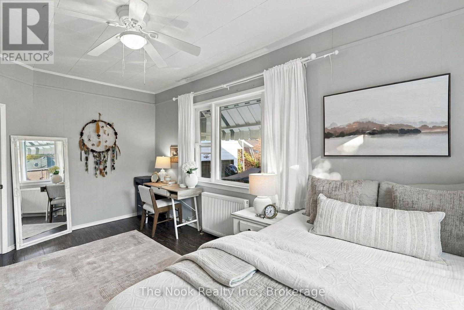64 Wellington Street Property Photo 29