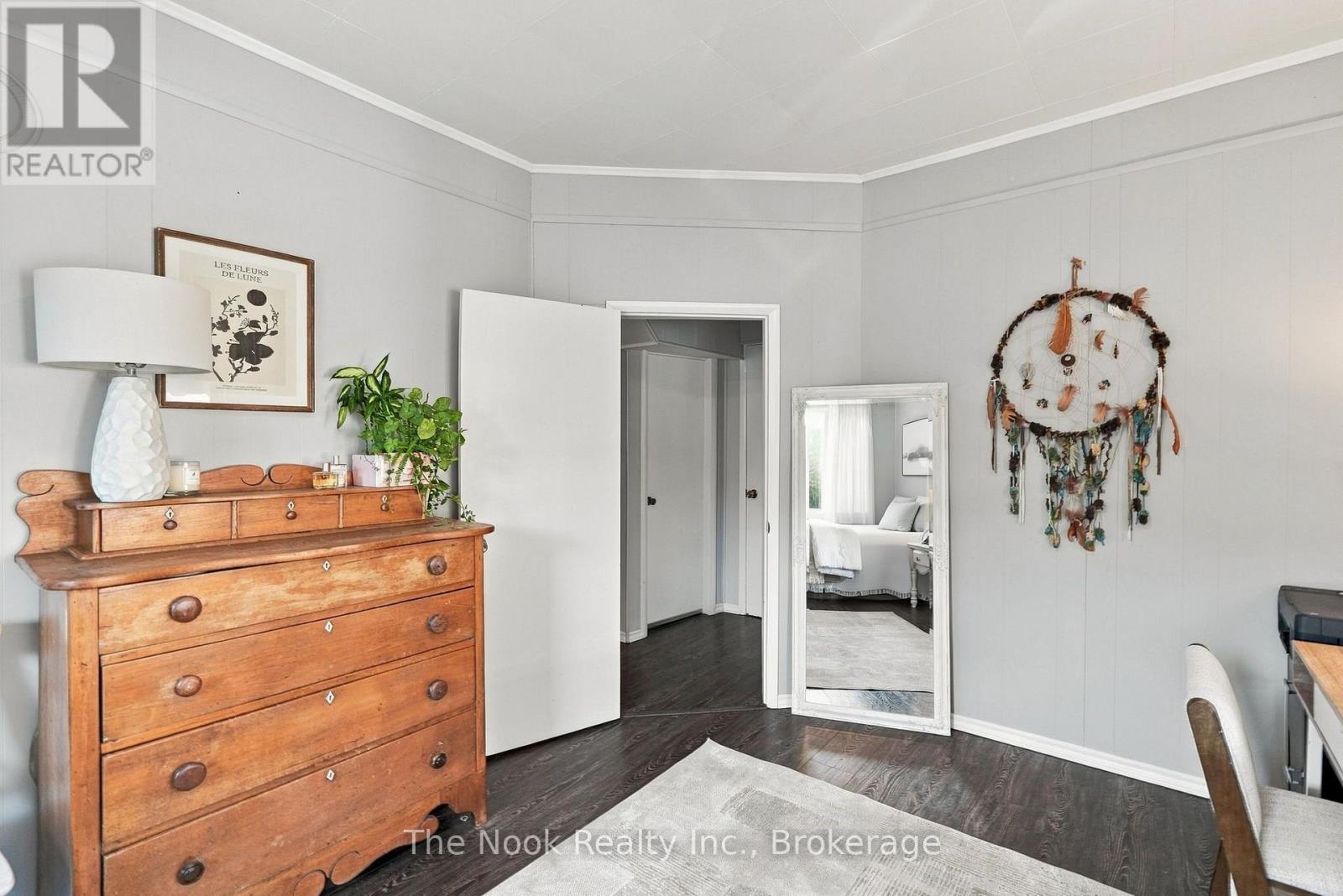64 Wellington Street Property Photo 30