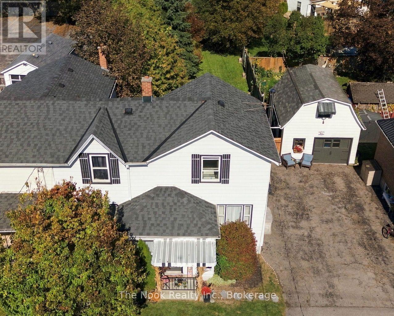 64 Wellington Street Property Photo 49
