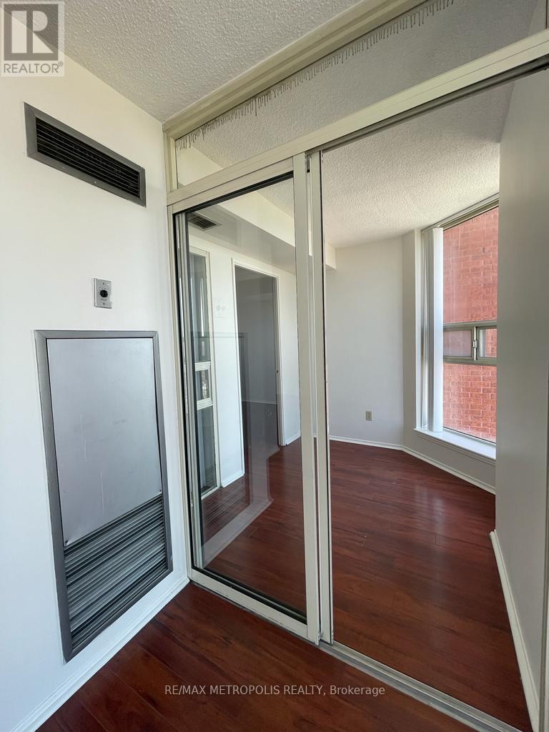 1412 - 2460 Eglinton Avenue E Property Photo 5