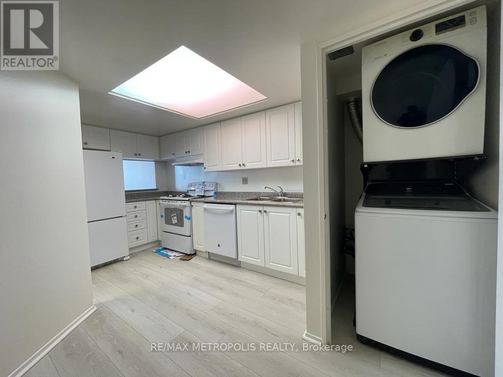 1412 - 2460 Eglinton Avenue E Property Photo 11