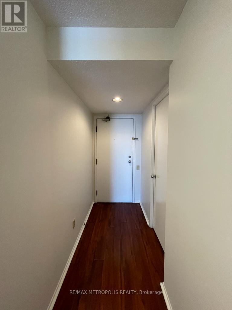 1412 - 2460 Eglinton Avenue E Property Photo 12