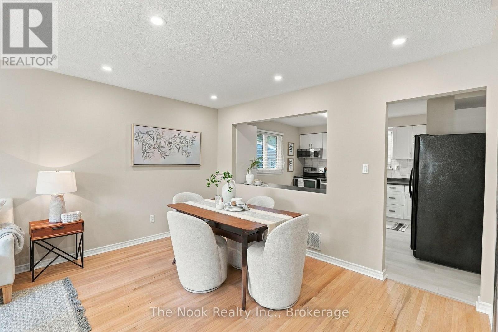 456 Harcourt Drive Property Photo 17