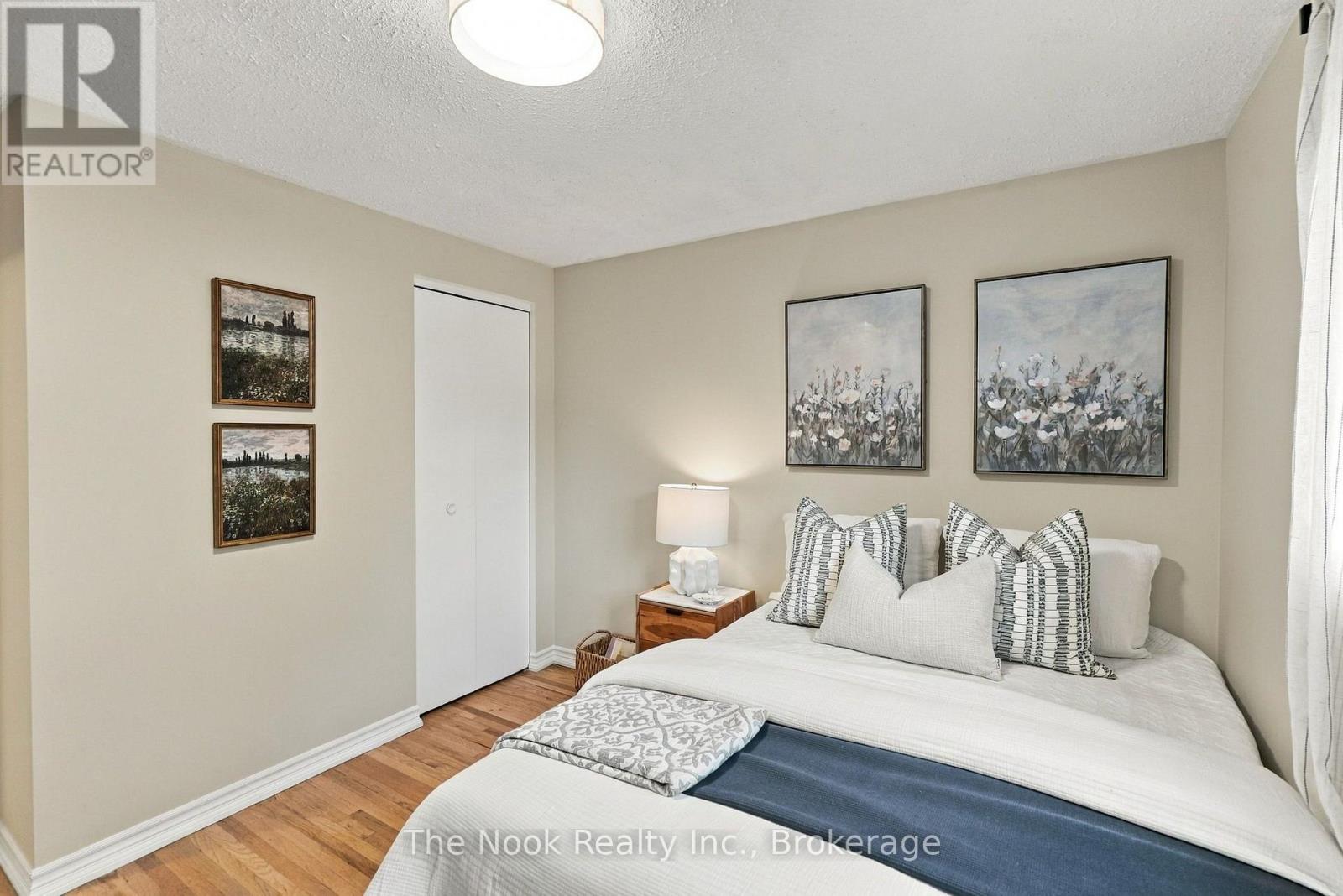 456 Harcourt Drive Property Photo 27