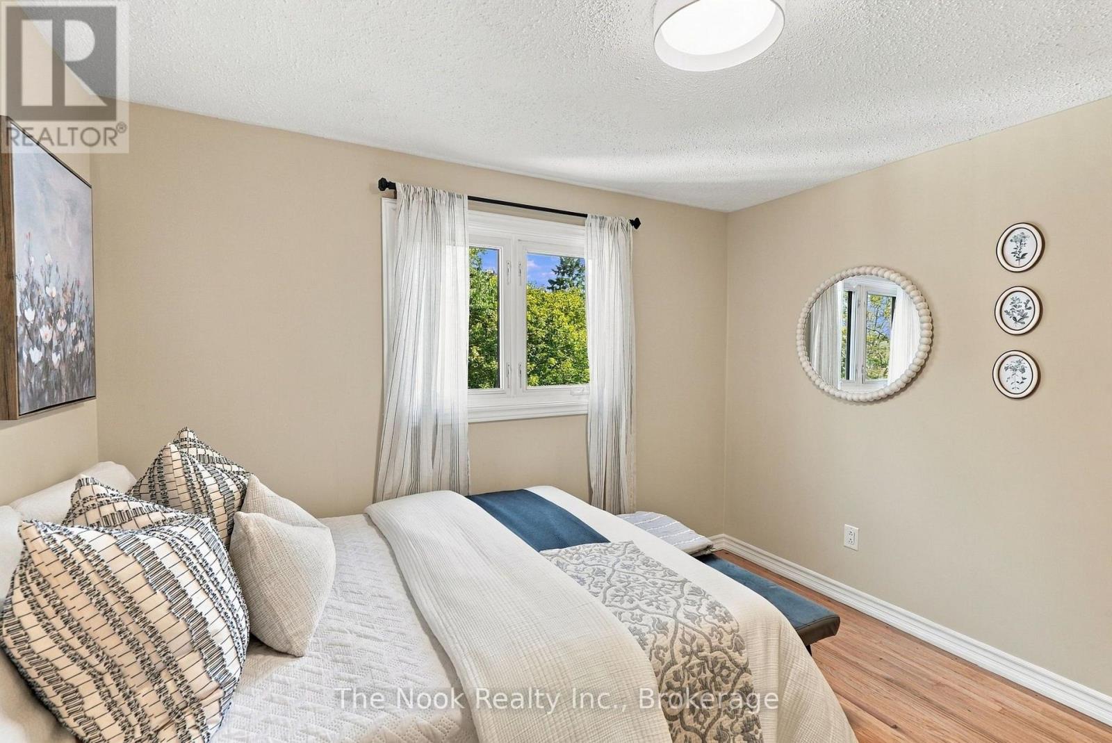456 Harcourt Drive Property Photo 28