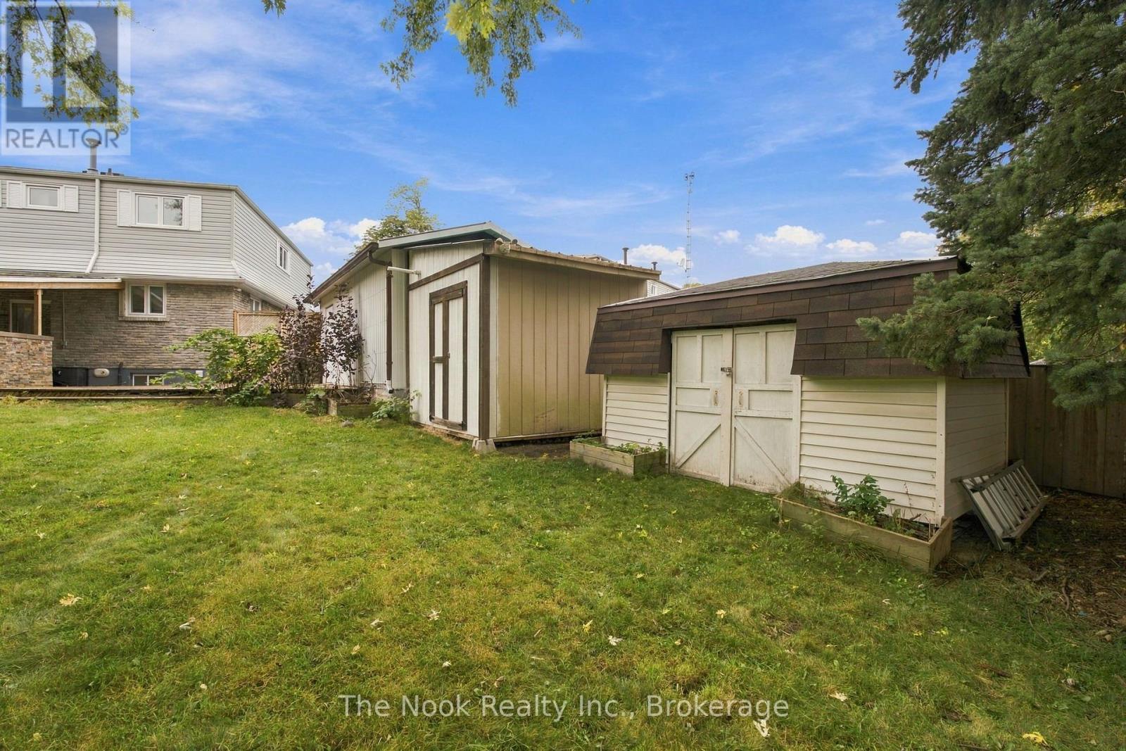 456 Harcourt Drive Property Photo 45